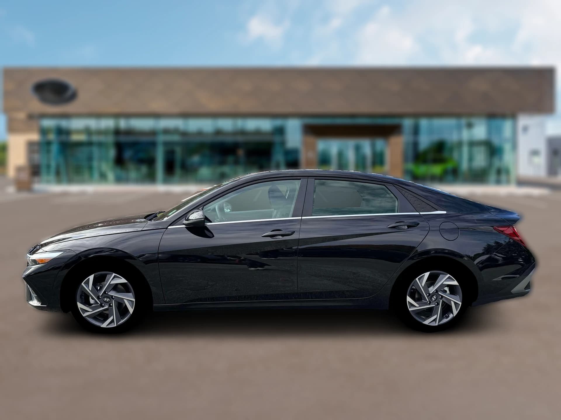 Hyundai Elantra Limited Sedan 2026 — side view