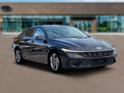Hyundai Elantra Limited Sedan 2026 — side view