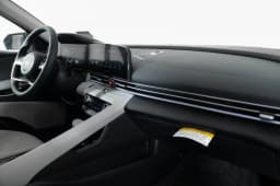 Hyundai Elantra Limited Sedan 2026 — side view