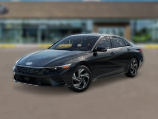 Hyundai Elantra Limited Sedan