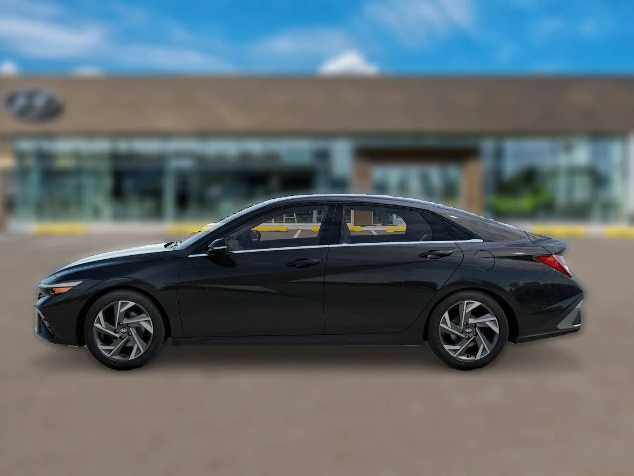 Hyundai Elantra Limited Sedan 2026 — side view