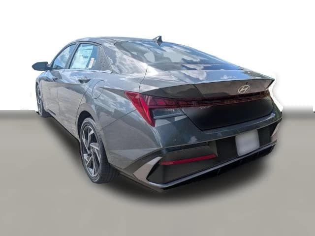 Hyundai Elantra Limited Sedan 2026 — side view
