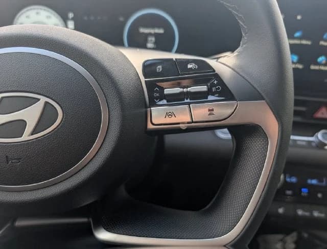 Hyundai Elantra Limited Sedan 2026 — side view