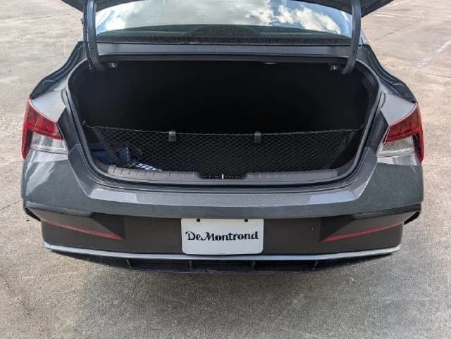 Hyundai Elantra Limited Sedan 2026 — side view