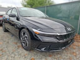 Hyundai Elantra Limited IVT 2026 — side view