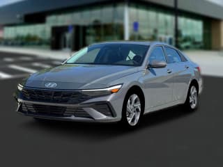 Hyundai Elantra Limited Sedan