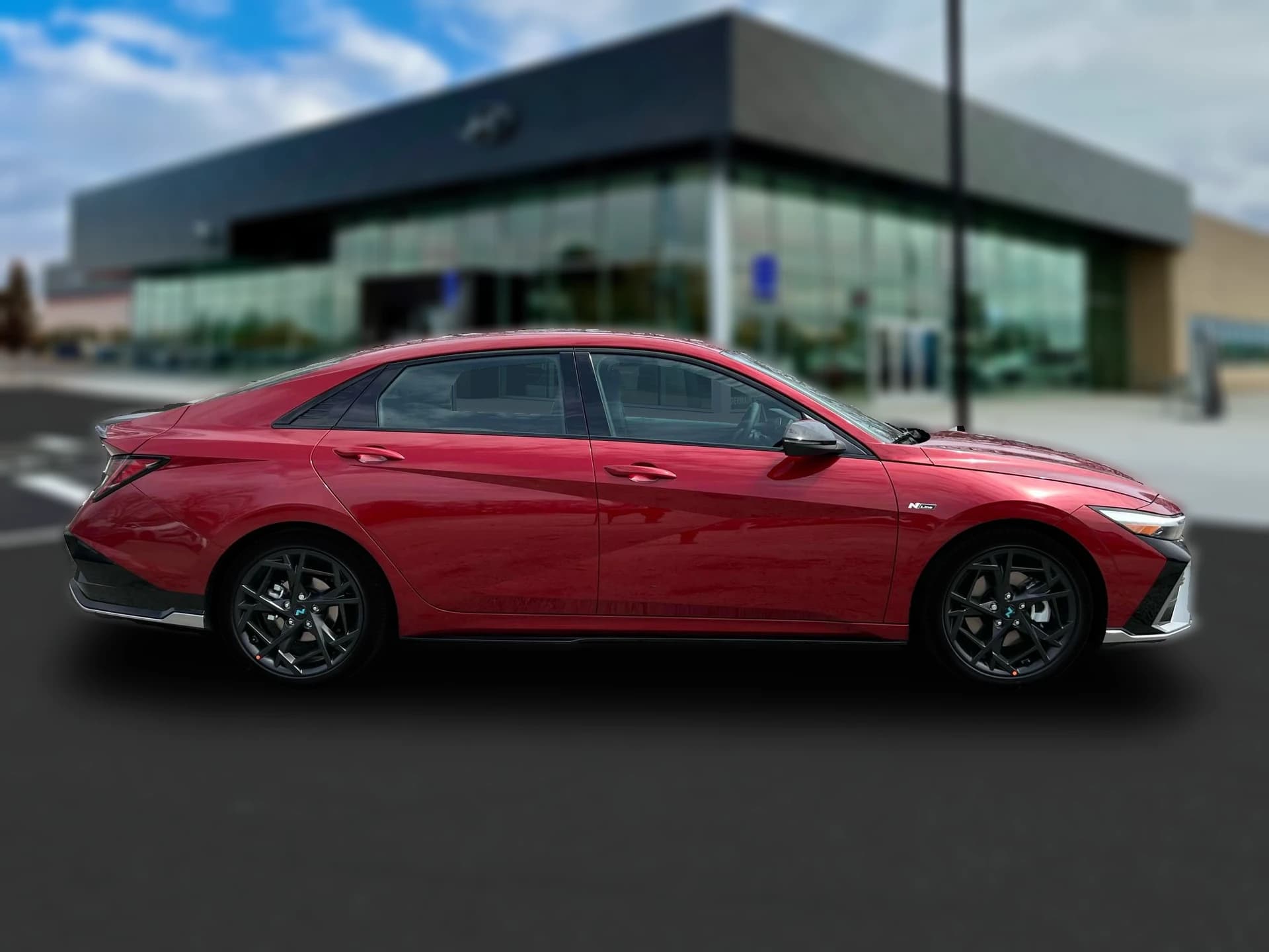 Hyundai Elantra N Line DCT 2025 — side view