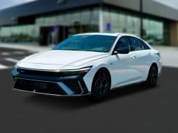Hyundai Elantra N Line DCT 2025 — side view