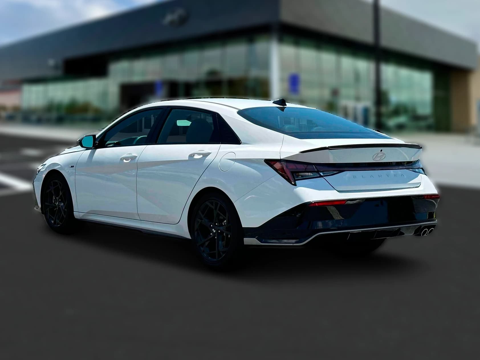 Hyundai Elantra N Line DCT 2025 — side view