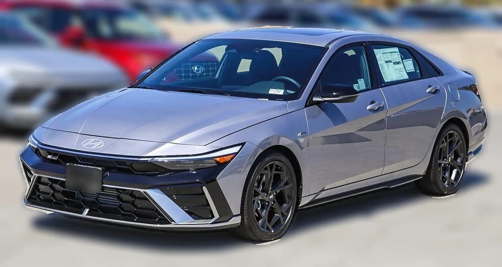 Hyundai Elantra N Line DCT 2025 — side view