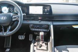 Hyundai Elantra N Line DCT 2025 — side view
