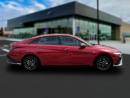 Hyundai Elantra N Line DCT 2025 — side view