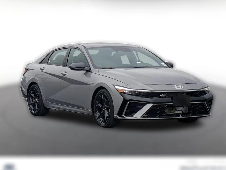 Hyundai Elantra N Line DCT 2025 — side view