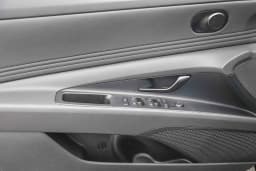 Hyundai Elantra SEL Sport Premium IVT 2026 — side view