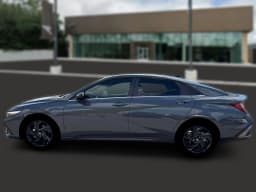 Hyundai Elantra SEL Sport Premium Sedan 2026 — side view