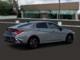 Hyundai Elantra SEL Sport Premium Sedan 2026 — side view