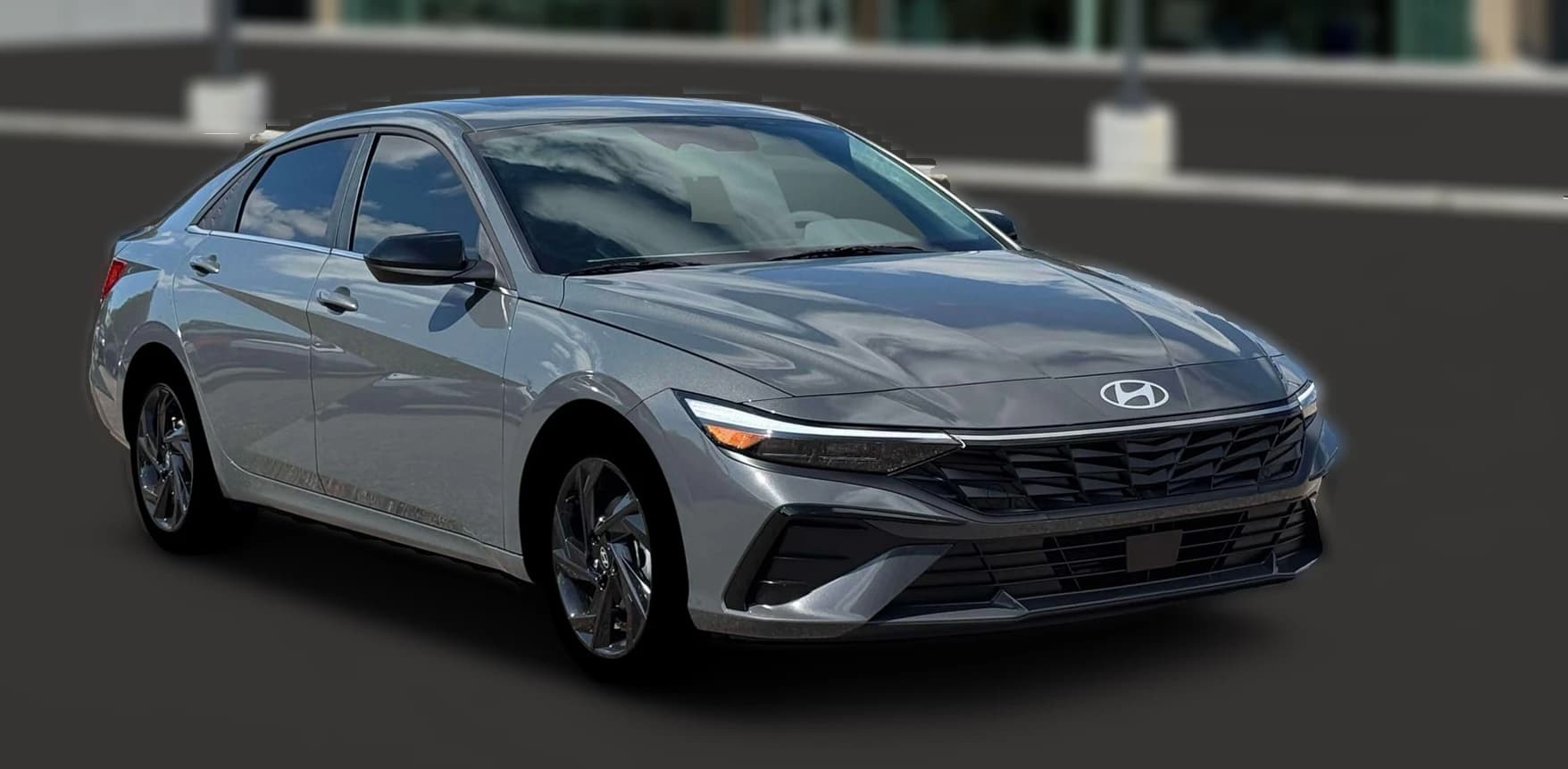 Hyundai Elantra SEL Sport Premium Sedan 2026 — side view