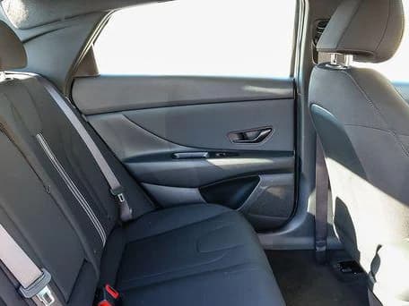 Hyundai Elantra SEL Sport Premium IVT 2026 — side view