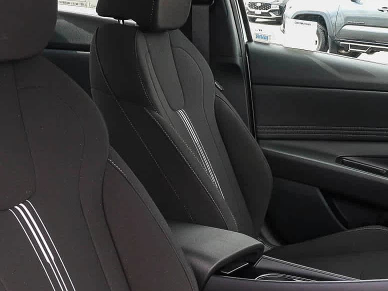 Hyundai Elantra SEL Sport Premium IVT 2026 — side view