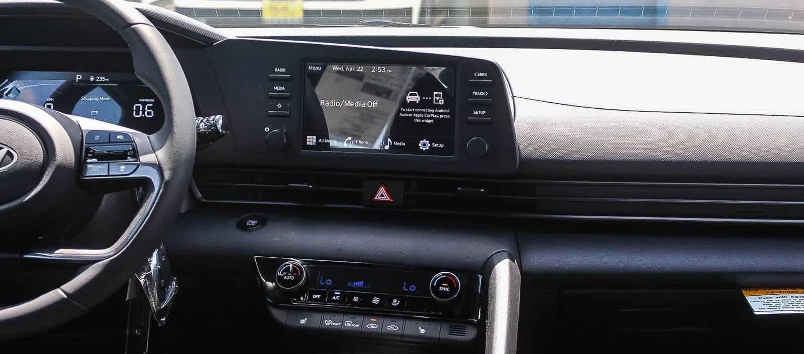 Hyundai Elantra SEL Sport Premium Sedan 2026 — side view