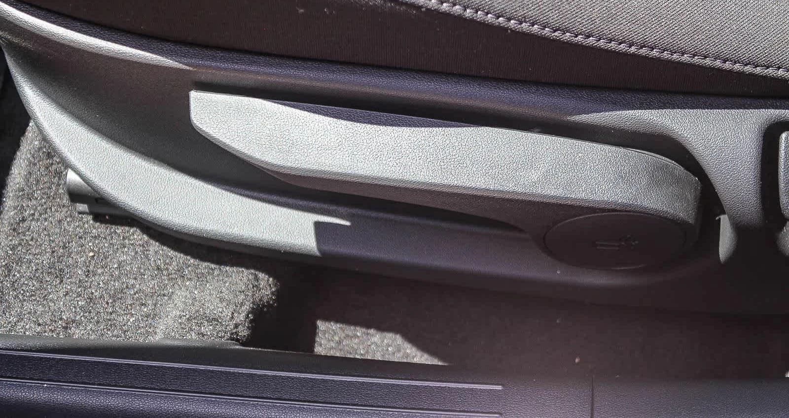 Hyundai Elantra SEL Sport Premium Sedan 2026 — side view