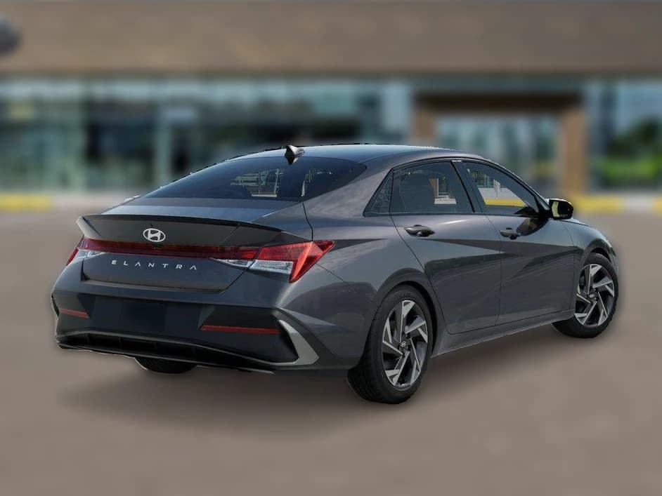 Hyundai Elantra SEL Sport Premium IVT 2026 — side view