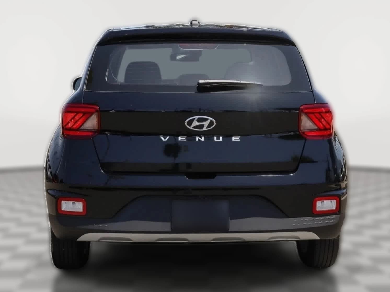 Hyundai Venue SE FWD 2026 — side view