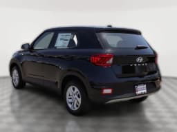 Hyundai Venue SE FWD 2026 — side view