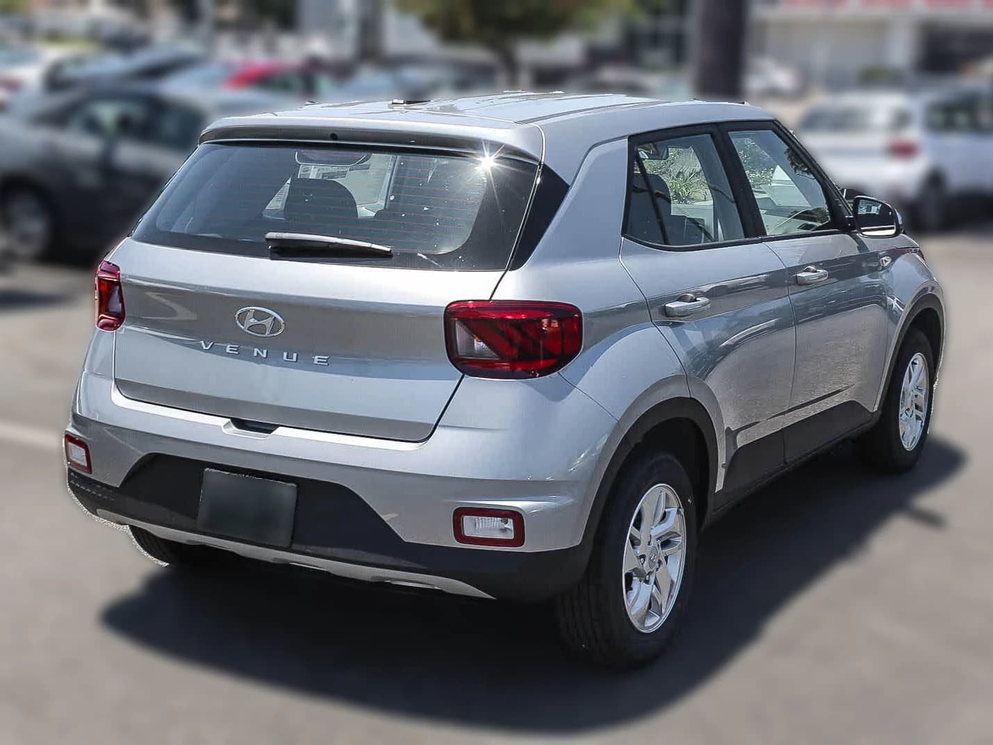 Hyundai Venue SE FWD 2026 — side view