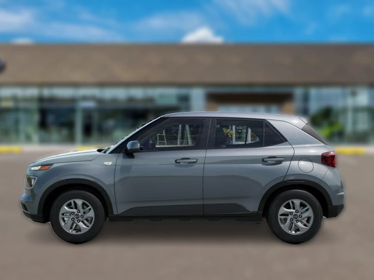 Hyundai Venue SE FWD 2026 — side view