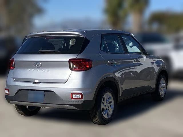 Hyundai Venue SE FWD 2026 — side view