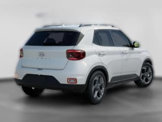 Hyundai Venue SEL FWD