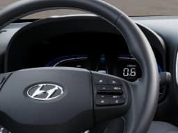 Hyundai Venue SEL FWD 2026 — side view