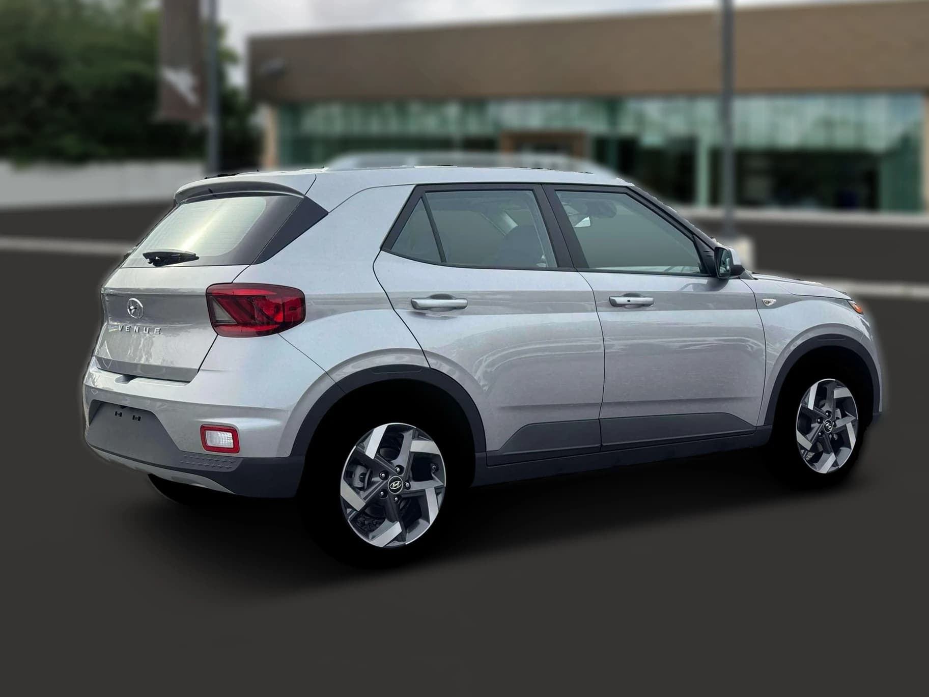 Hyundai Venue SEL FWD 2026 — side view