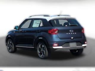 Hyundai Venue SEL FWD w/Two-Tone Roof