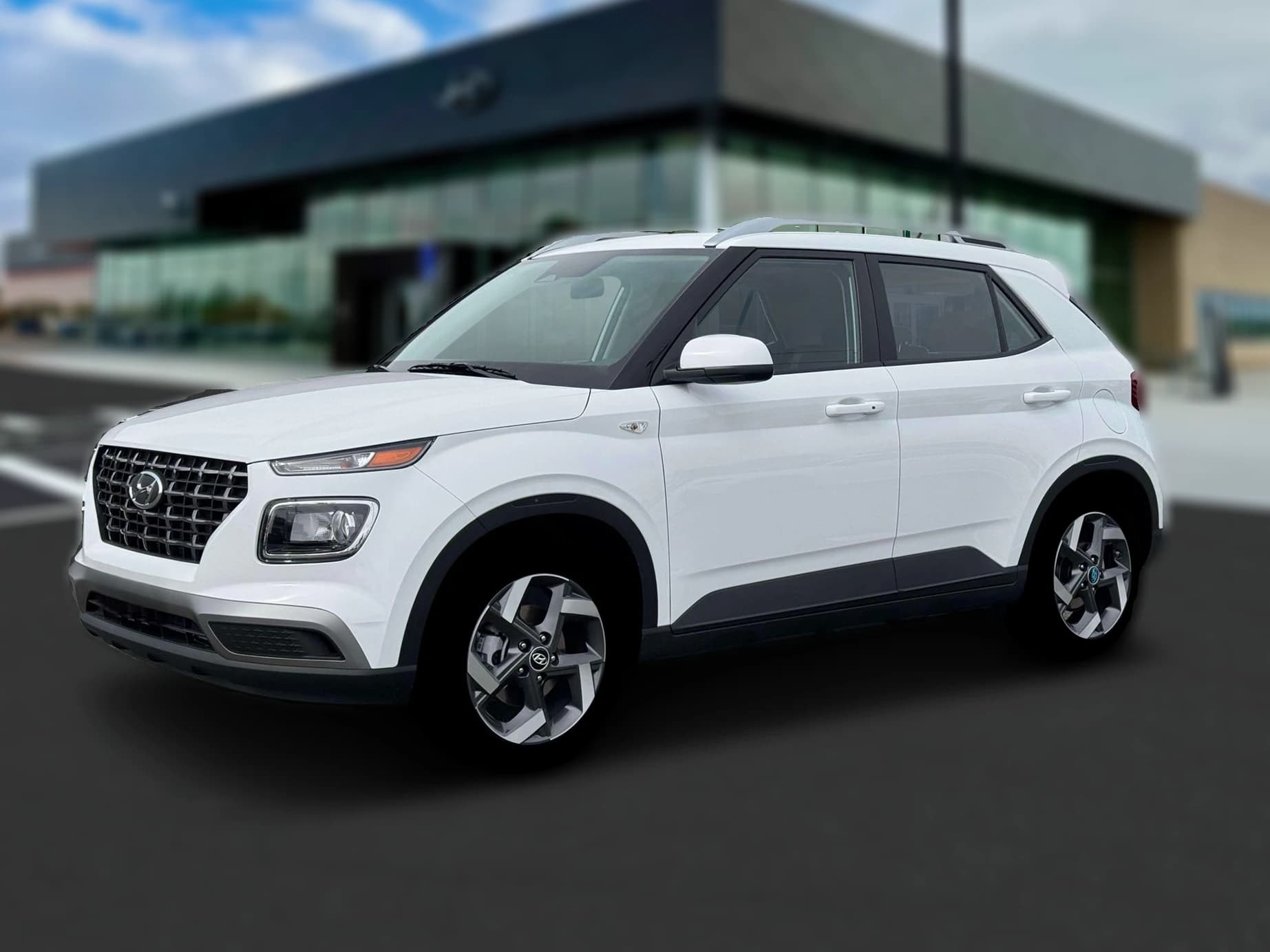 Hyundai Venue SEL FWD 2026 — side view