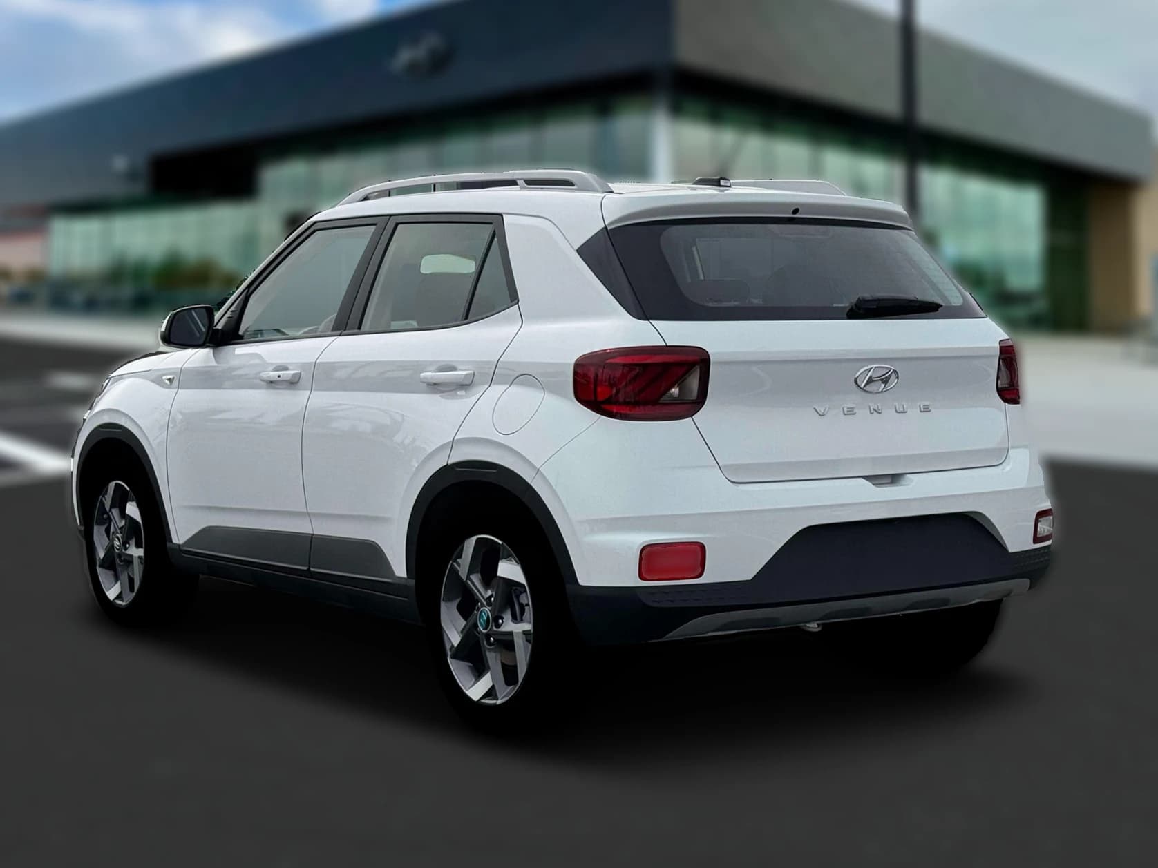 Hyundai Venue SEL FWD 2026 — side view