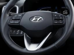 Hyundai Venue SEL FWD 2026 — side view