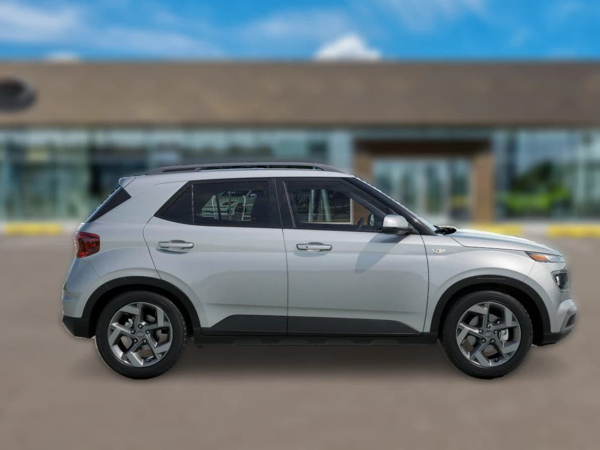 Hyundai Venue SEL FWD 2026 — side view