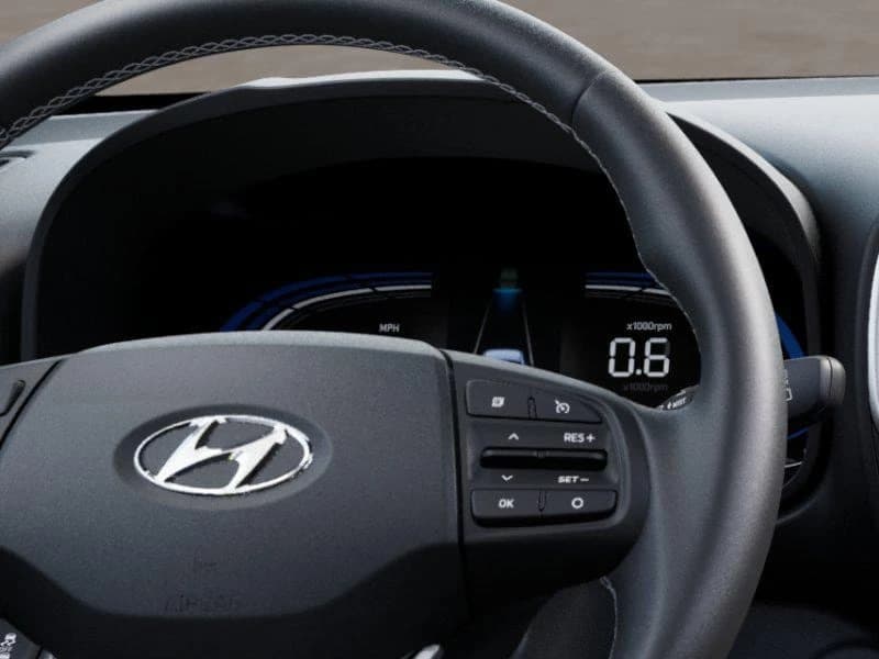 Hyundai Venue SEL FWD 2026 — side view
