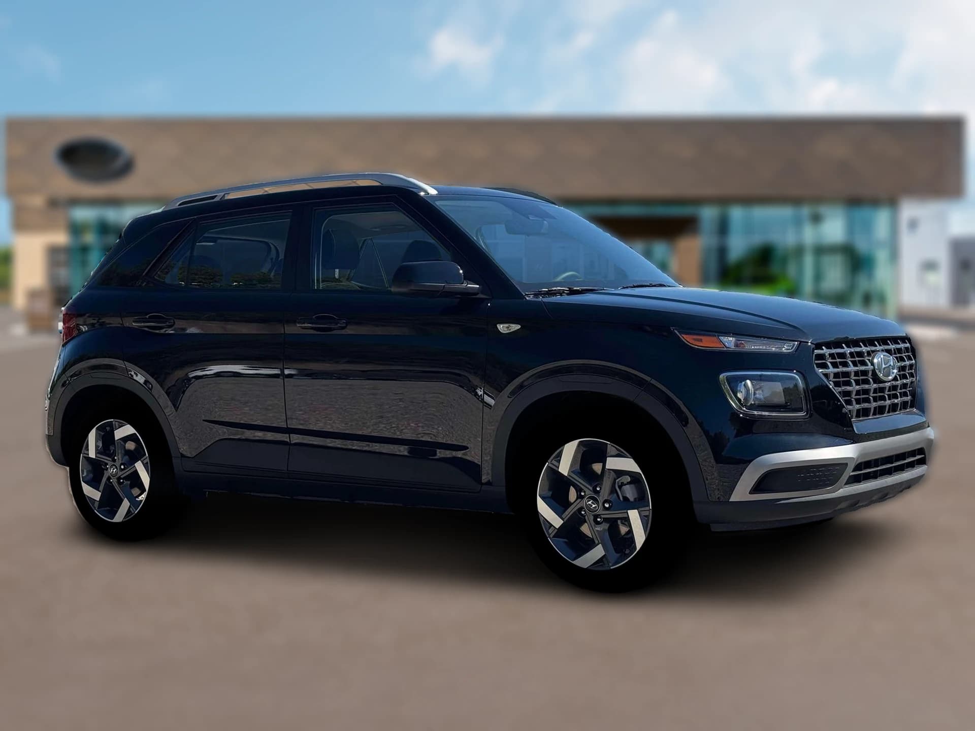 Hyundai Venue SEL FWD 2026 — side view