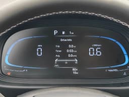 Hyundai Venue SEL FWD 2026 — side view