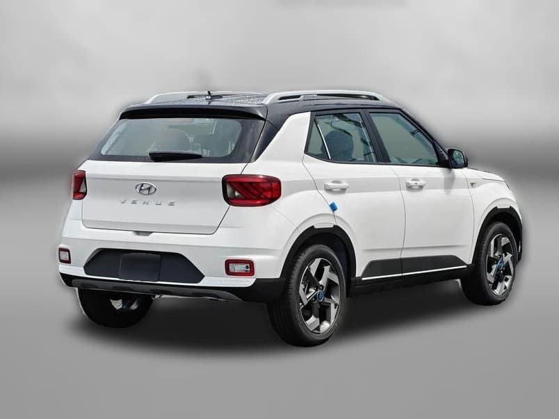 Hyundai Venue SEL FWD 2026 — side view