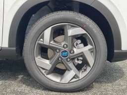 Hyundai Venue SEL FWD 2026 — side view