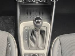 Hyundai Venue SEL FWD 2026 — side view
