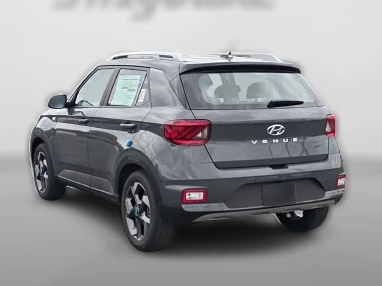 Hyundai Venue SEL FWD 2026 — side view