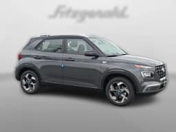 Hyundai Venue SEL FWD 2026 — side view