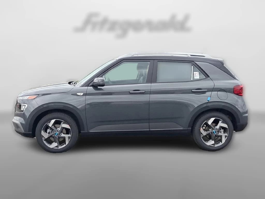 Hyundai Venue SEL FWD 2026 — side view