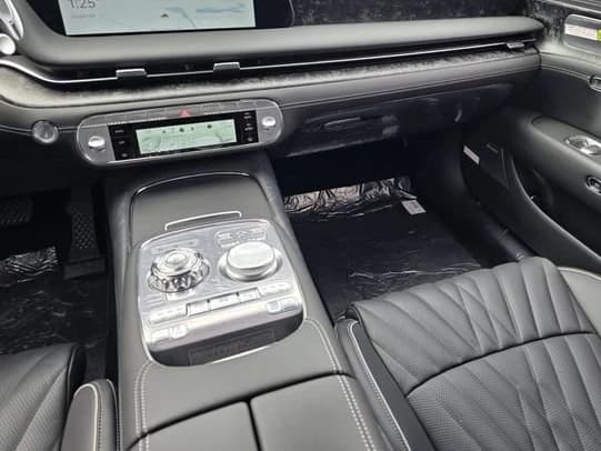Genesis G90 3.5T e-SC AWD 2026 — side view