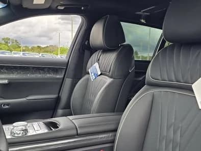 Genesis G90 3.5T e-SC AWD 2026 — side view